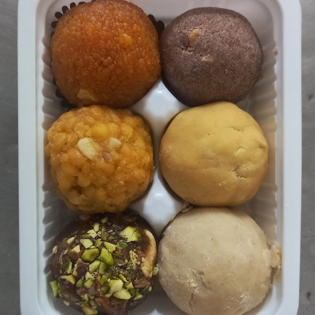 6_in_1_classic_laddu.jpg